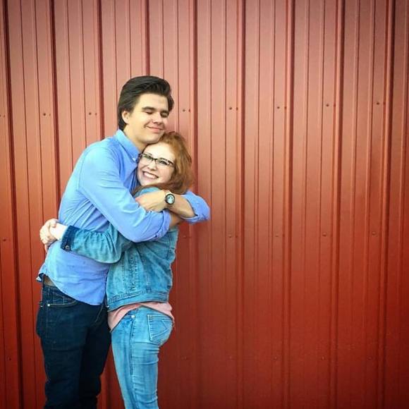 Meet your Posher, Rachel - Picture 1 of 1